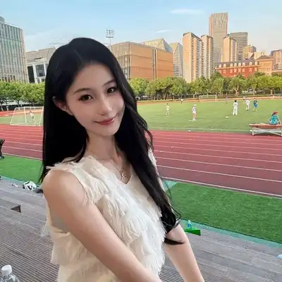 高诺彤